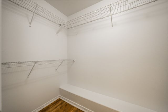 1701 N Valor, Siloam Springs, AR 72761