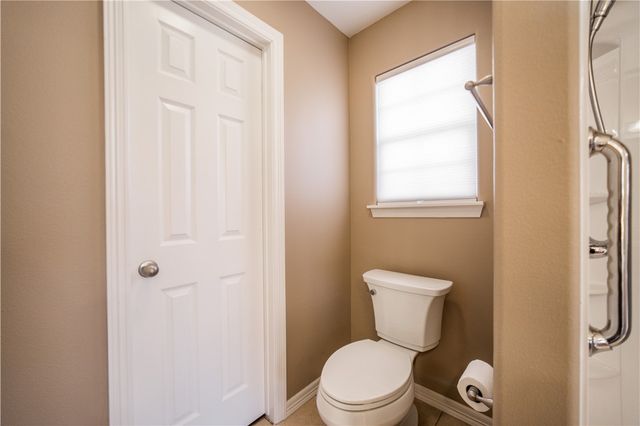 1701 N Valor, Siloam Springs, AR 72761