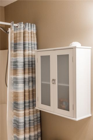 1701 N Valor, Siloam Springs, AR 72761