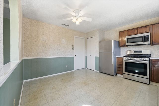 2704 Scenic Hills Drive, Bedford, TX 76021