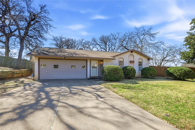 2704 Scenic Hills Drive, Bedford, TX 76021