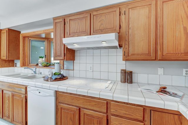 1550 Castec Dr, Sacramento, CA 95864