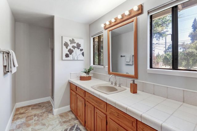 1550 Castec Dr, Sacramento, CA 95864