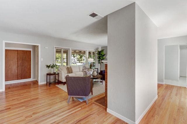 1550 Castec Dr, Sacramento, CA 95864