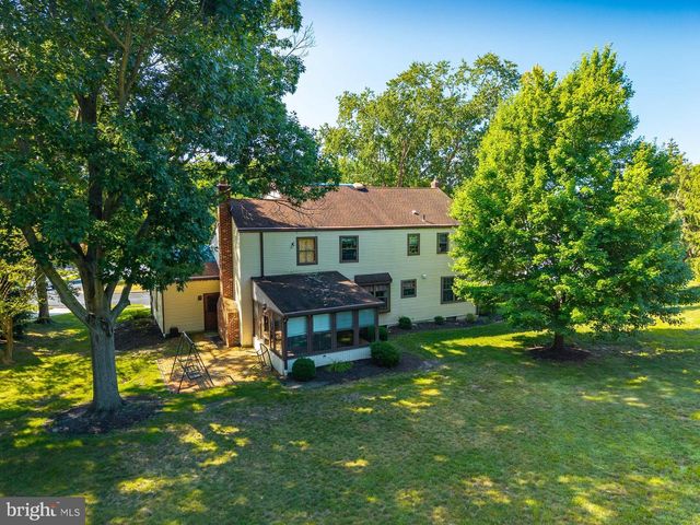 6 HENLEY CT, West Deptford, NJ 08051