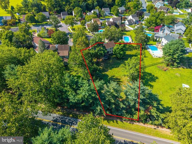 6 HENLEY CT, West Deptford, NJ 08051