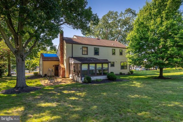 6 HENLEY CT, West Deptford, NJ 08051