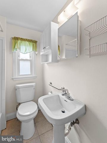 818 4TH AVE, Prospect Park, PA 19076