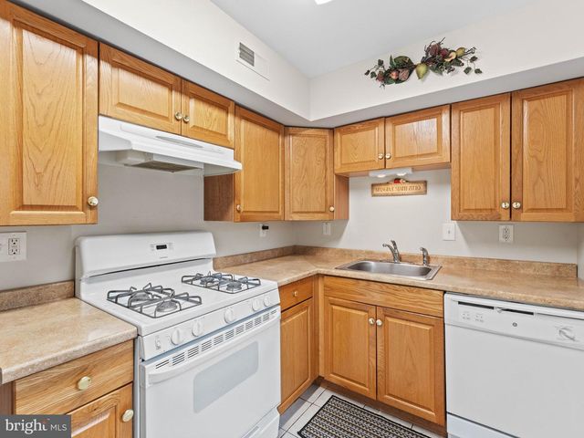 818 4TH AVE, Prospect Park, PA 19076