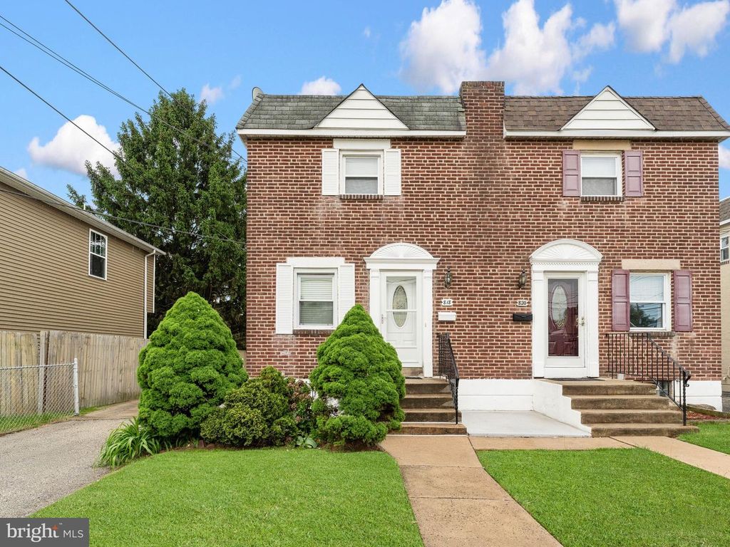 818 4TH AVE, Prospect Park, PA 19076