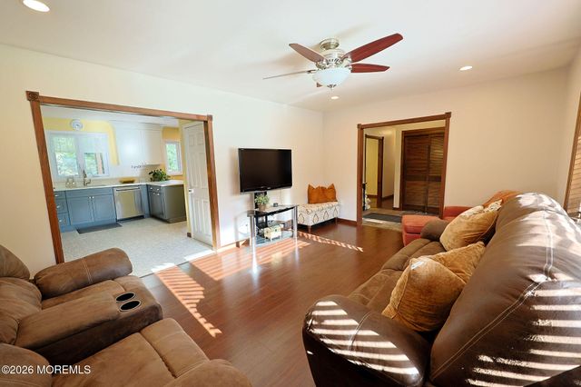 1407 Wallach Drive, Toms River, NJ 08755