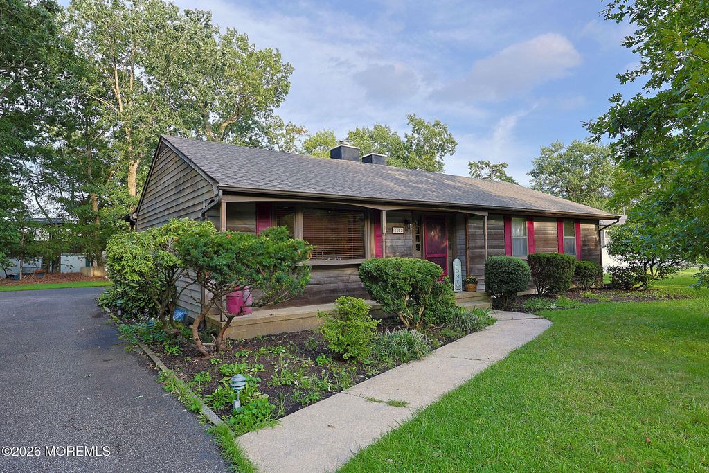 1407 Wallach Drive, Toms River, NJ 08755