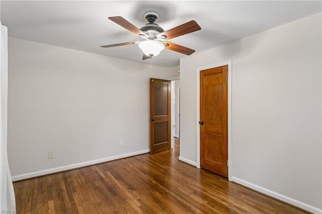 6 Hickory Hill RD, Hampton, VA 23666