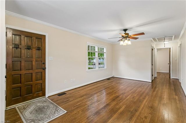 6 Hickory Hill RD, Hampton, VA 23666