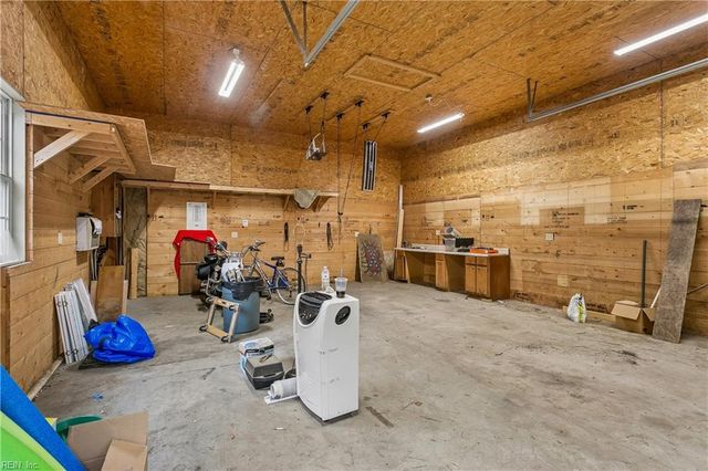 6 Hickory Hill RD, Hampton, VA 23666