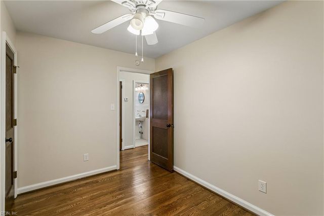6 Hickory Hill RD, Hampton, VA 23666