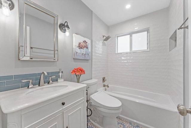 2811 NE 45th Street, Lighthouse Point, FL 33064