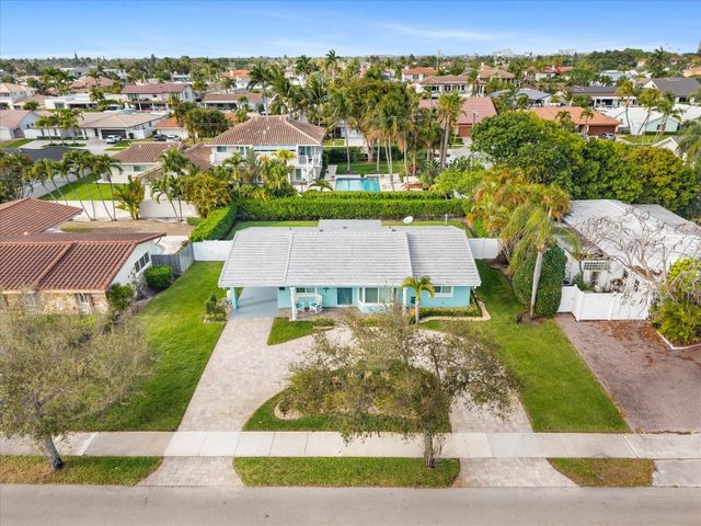 2811 NE 45th Street, Lighthouse Point, FL 33064