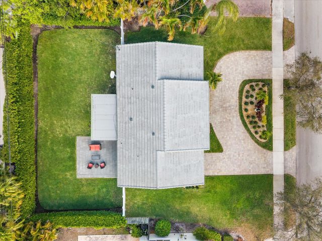 2811 NE 45th Street, Lighthouse Point, FL 33064