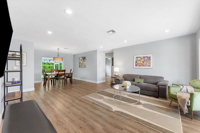 2811 NE 45th Street, Lighthouse Point, FL 33064