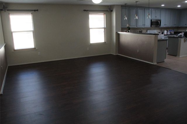 2059 La Salle Trail, Grand Prairie, TX 75052