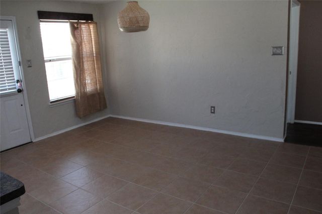 2059 La Salle Trail, Grand Prairie, TX 75052