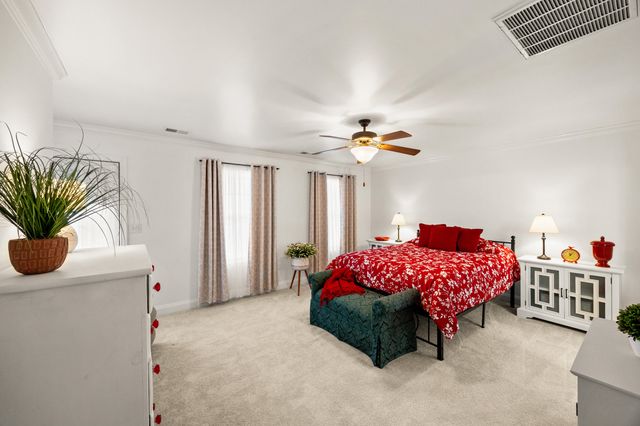 110 Woods Point Circle, Georgetown, KY 40324