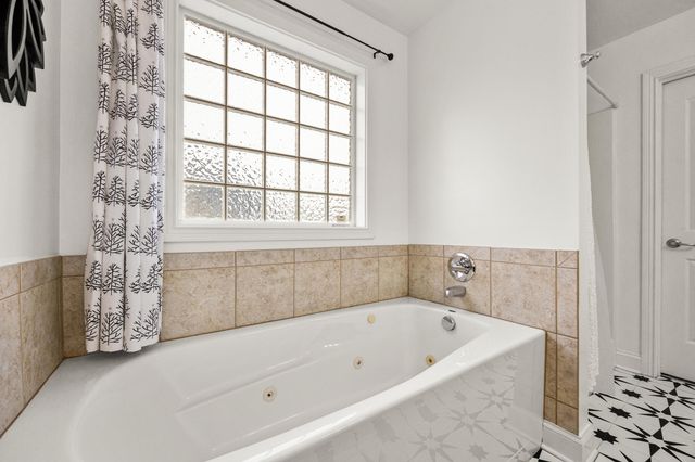 110 Woods Point Circle, Georgetown, KY 40324