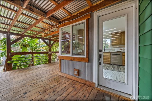 638 N Skyline Drive, Tacoma, WA 98406