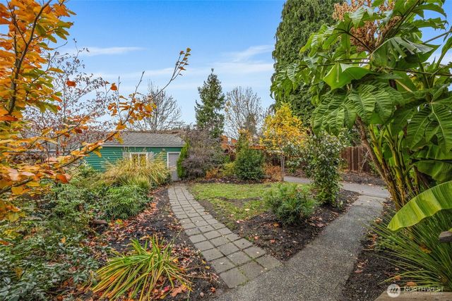 638 N Skyline Drive, Tacoma, WA 98406