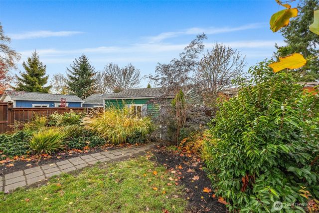 638 N Skyline Drive, Tacoma, WA 98406