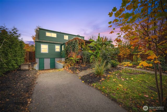 638 N Skyline Drive, Tacoma, WA 98406