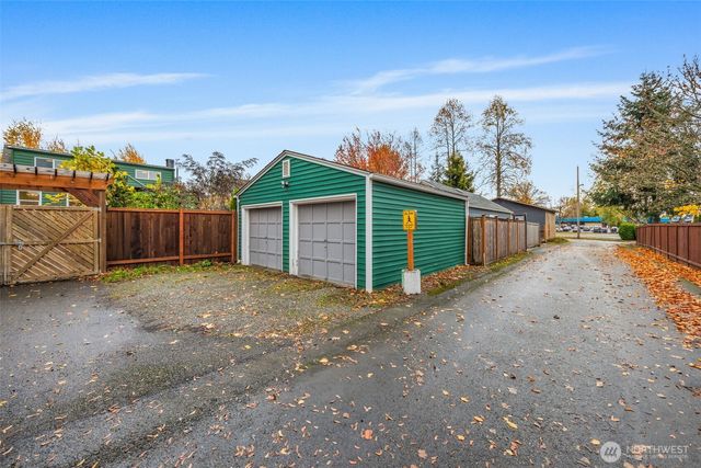 638 N Skyline Drive, Tacoma, WA 98406