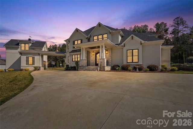 788 Pinnacle Drive, Iron Station, NC 28080