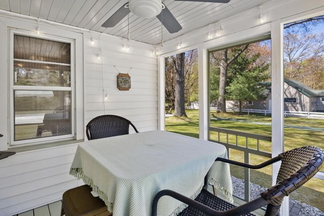 225 S Clymer Street, Pentwater, MI 49449