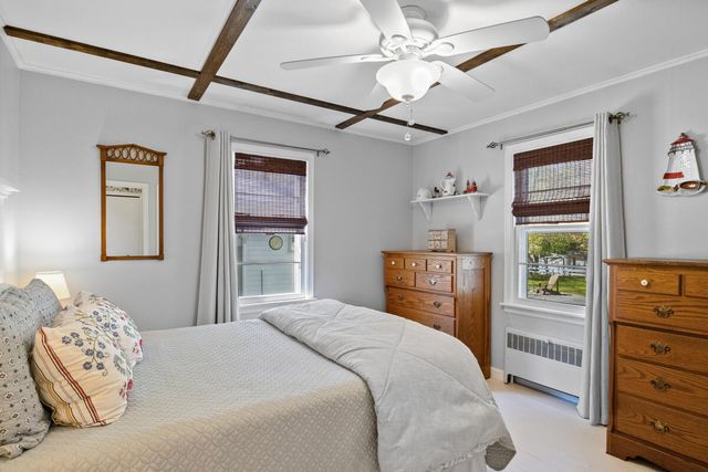 225 S Clymer Street, Pentwater, MI 49449