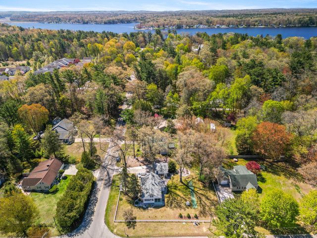 225 S Clymer Street, Pentwater, MI 49449