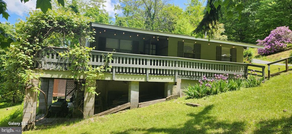 1373 PARK LINE ROAD, Stanley, VA 22851