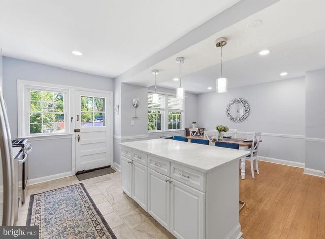 6467 BLENHEIM RD, Baltimore, MD 21212