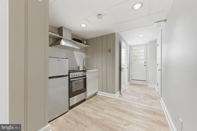 6467 BLENHEIM RD, Baltimore, MD 21212
