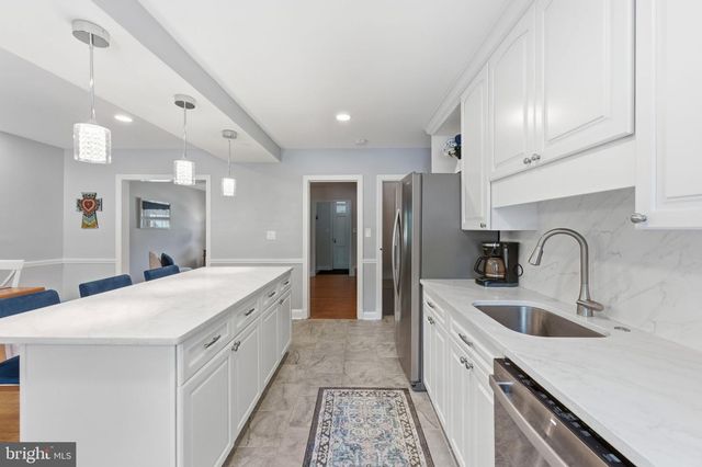 6467 BLENHEIM RD, Baltimore, MD 21212
