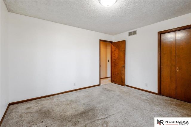 2840 Hallmark Court, Lincoln, NE 68507