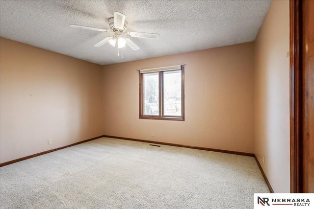 2840 Hallmark Court, Lincoln, NE 68507