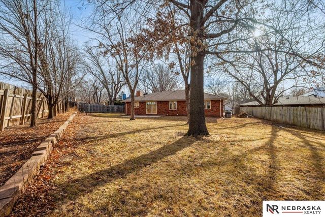 2840 Hallmark Court, Lincoln, NE 68507