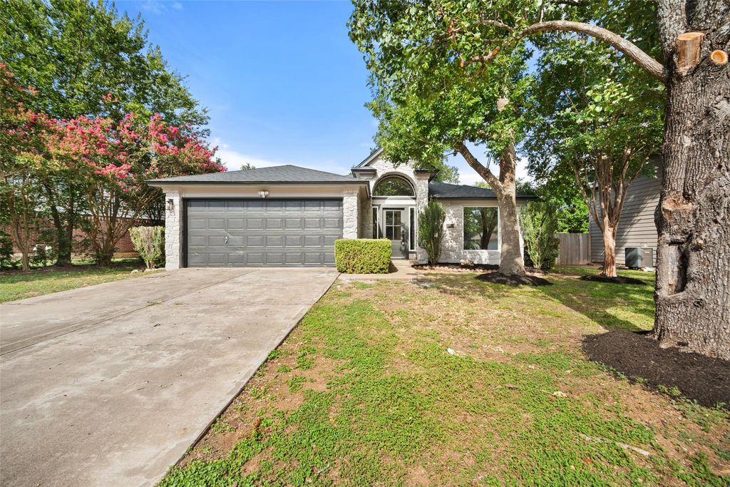 305 Winecup TRL, Cedar Park, TX 78613
