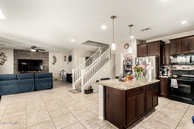 2625 S 121ST Drive, Avondale, AZ 85323