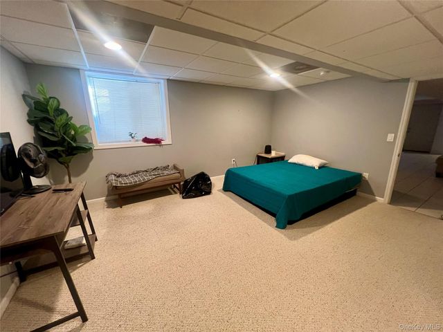 39 Independence Way, Miller Place, NY 11764