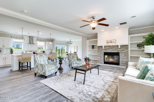 155 Oak Manor Road, Rayne, LA 70578