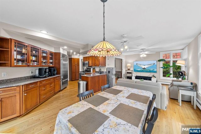 135 Hillcrest Avenue, Leonia, NJ 07605