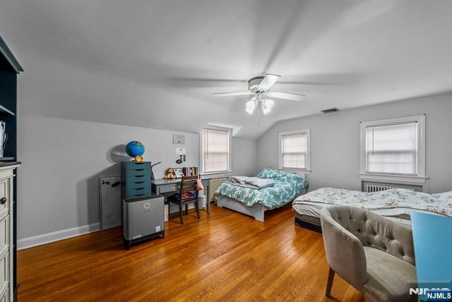 135 Hillcrest Avenue, Leonia, NJ 07605